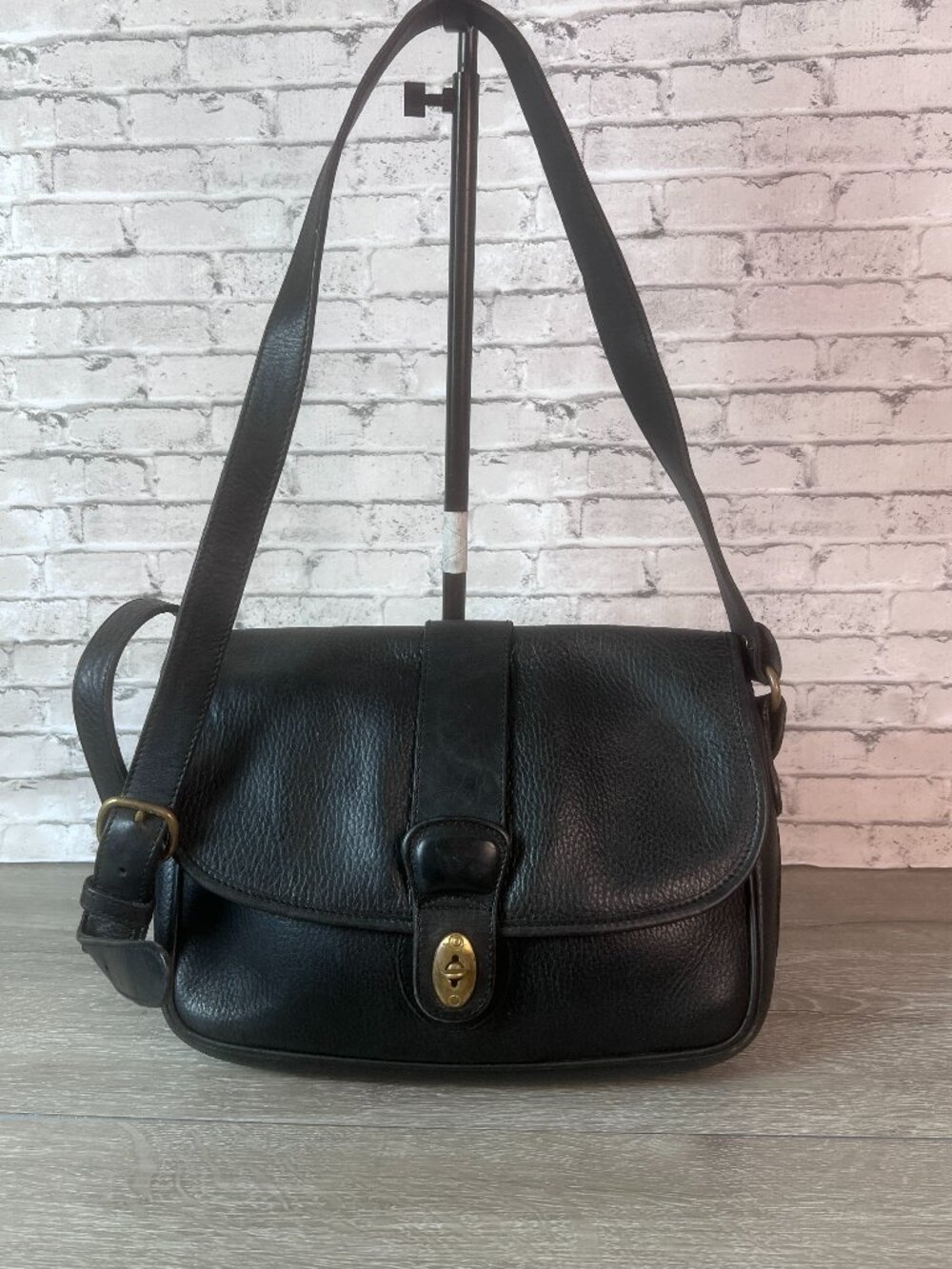 Vintage Coach 4225 Black Leather Sheridan Glenwood Shoulder Bag